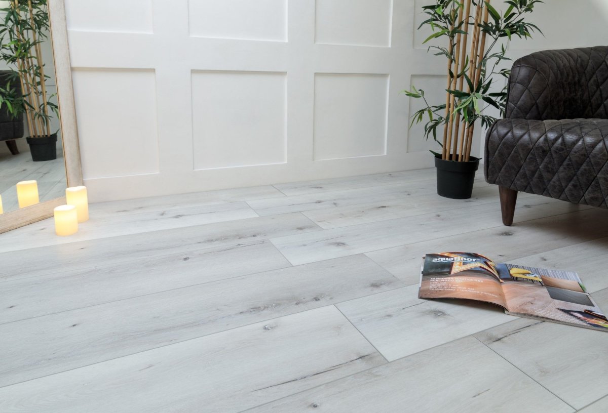 Виниловый ламинат AQUAFLOOR REALWOOD Glue af6052