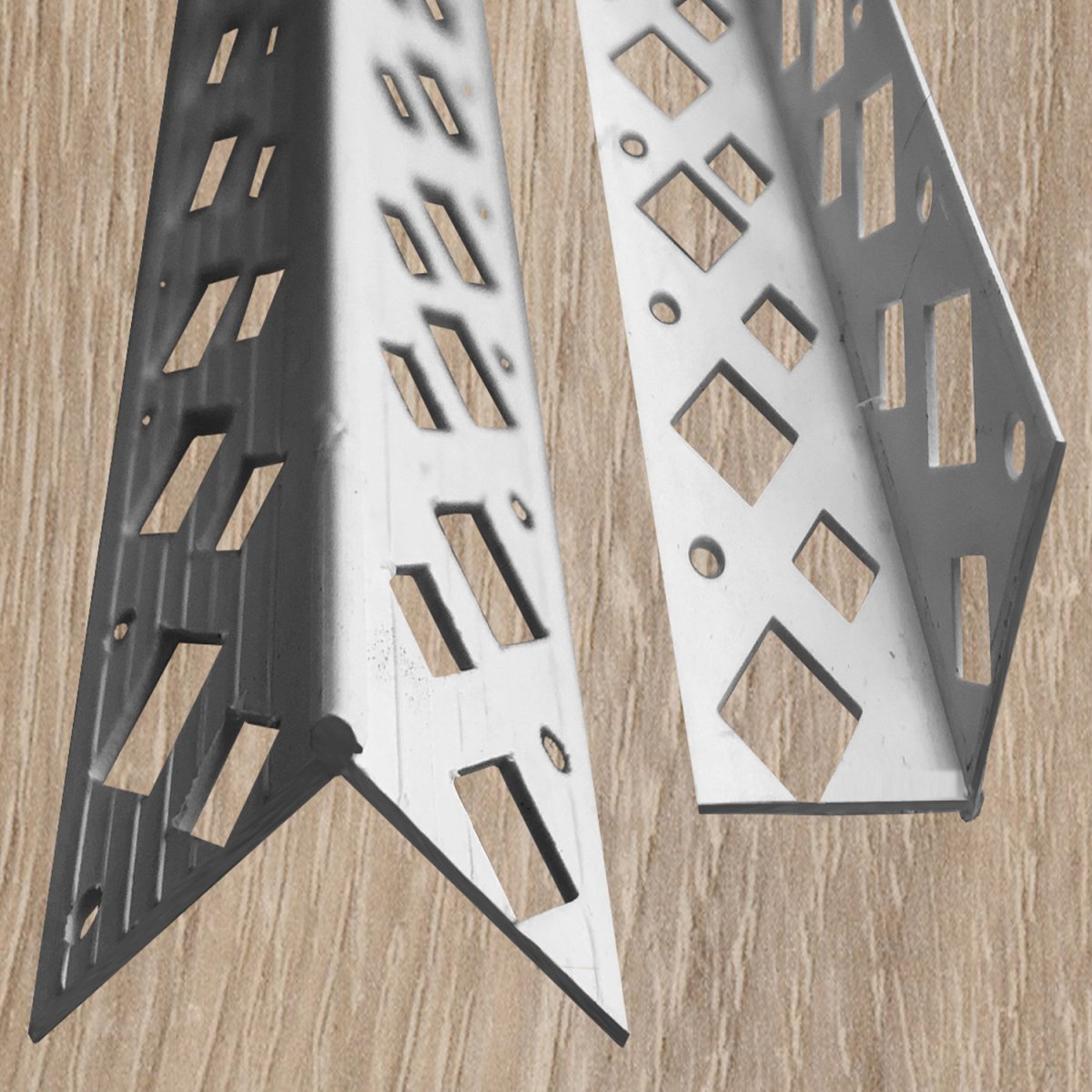 Уголок перфорированный Цезарь