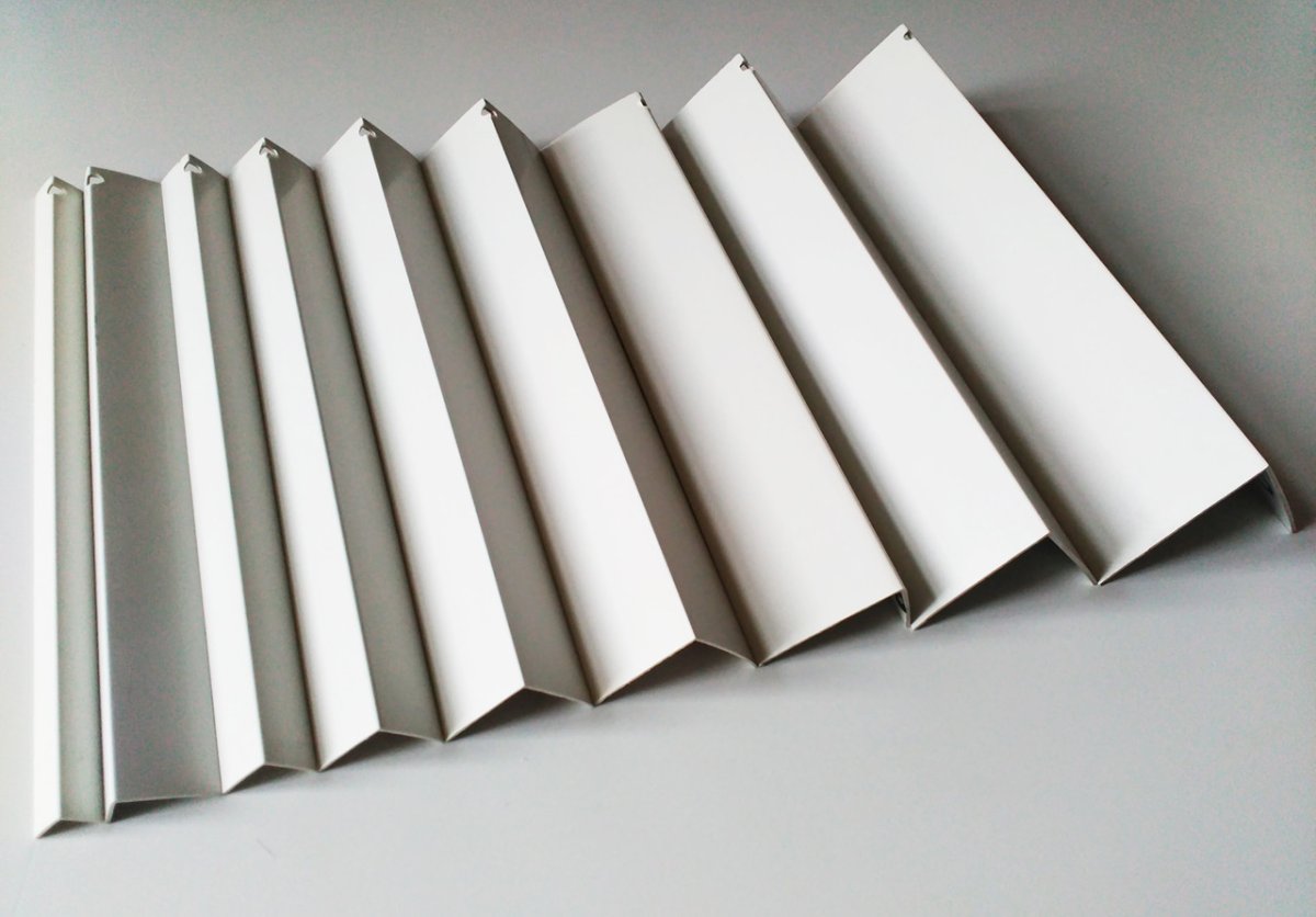 Уголок отделочный пластиковый