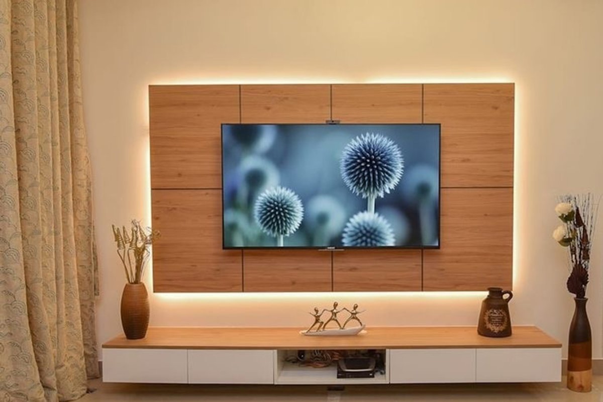 Инсталляция под телевизор на стену