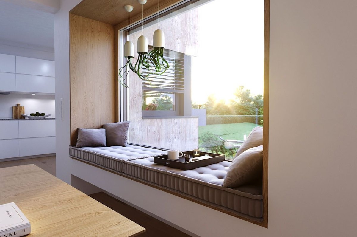 Гостиная с подиумом у окна