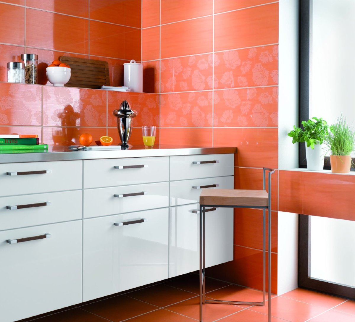 Оранжевая плитка