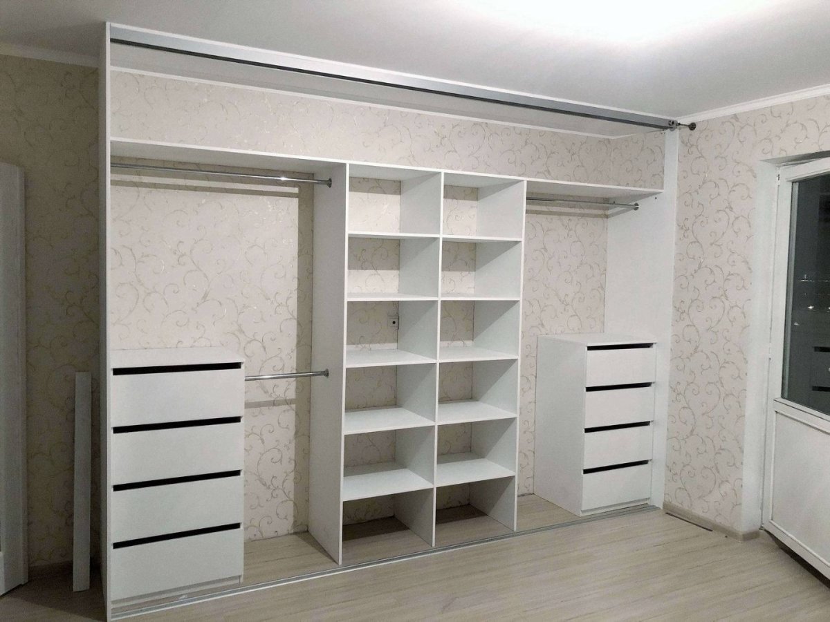 Встроенный шкаф купе