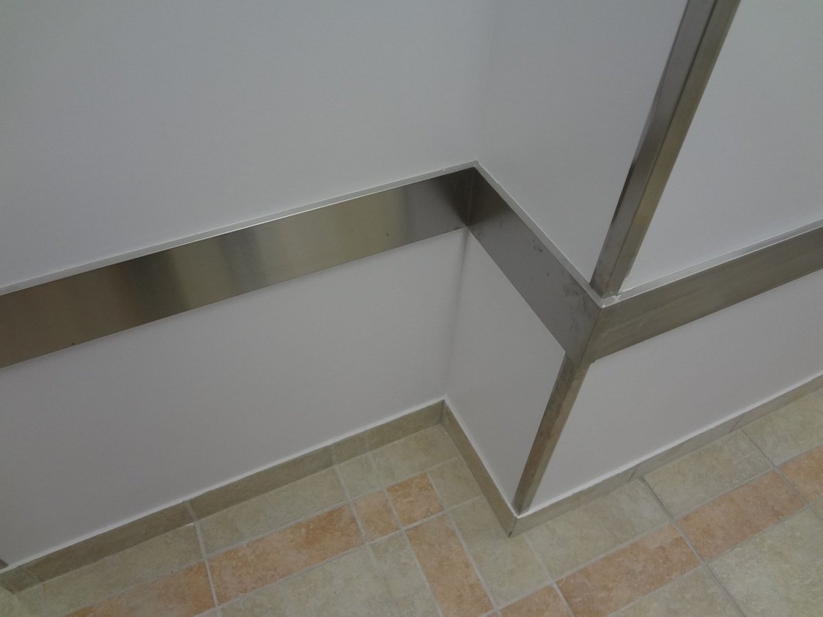 Уголки на углы стен