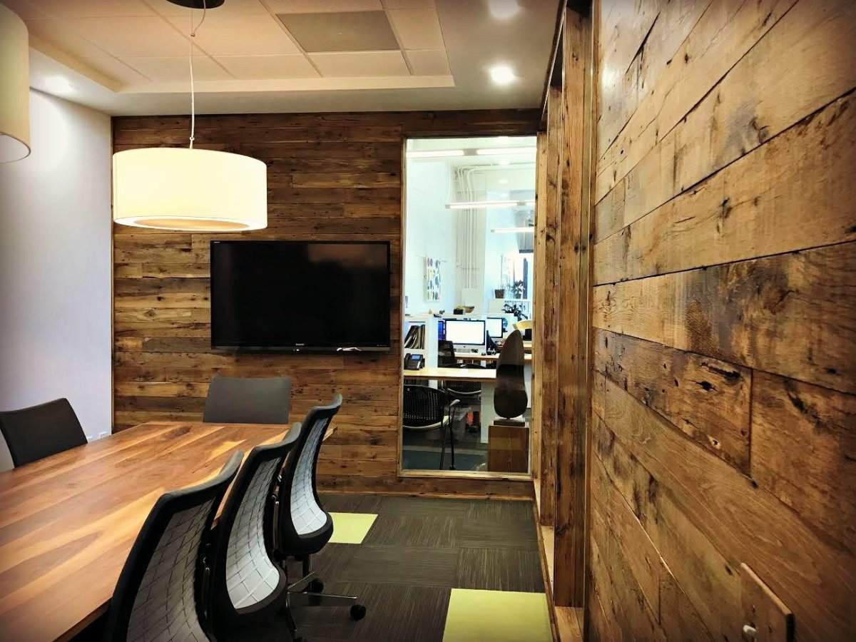 Декоративные доски на стену из дерева