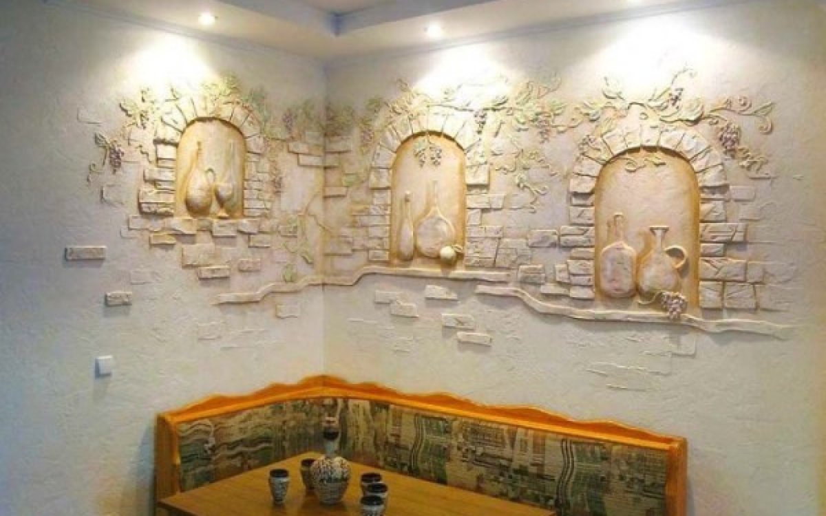 Барельеф на кухне