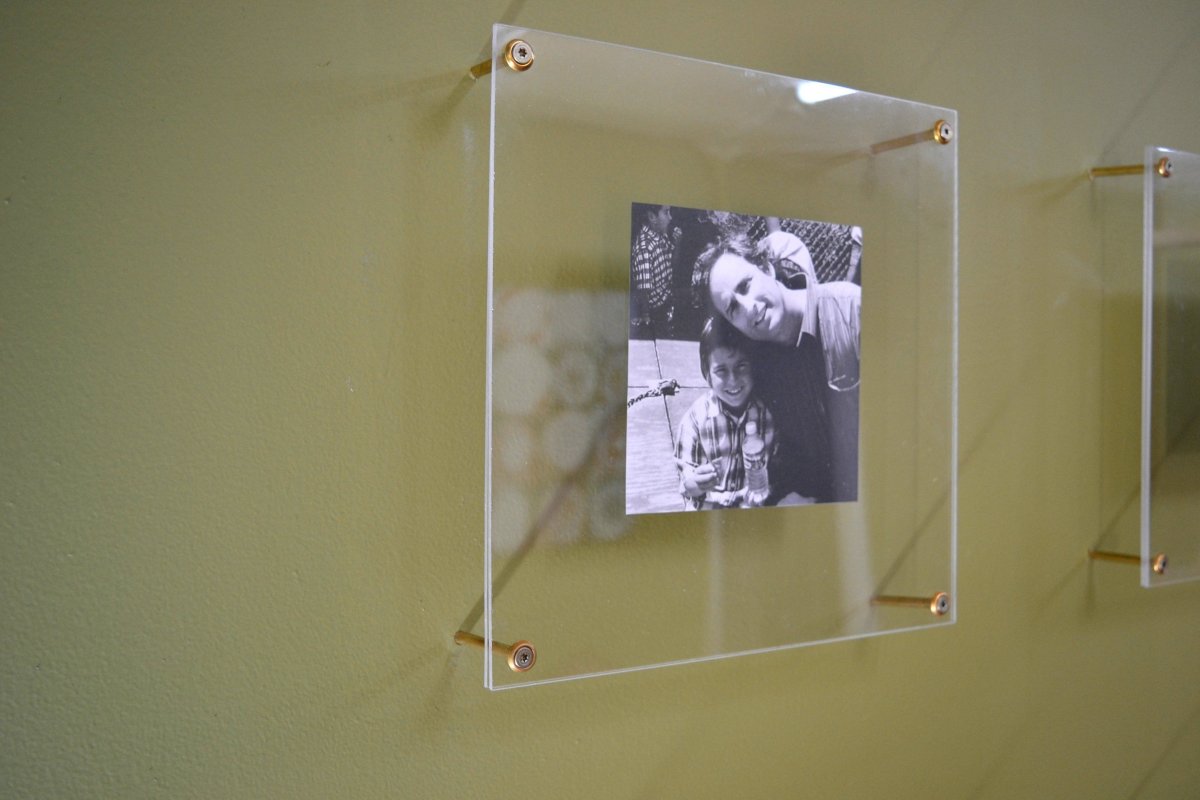 Стеклянные рамки на стену