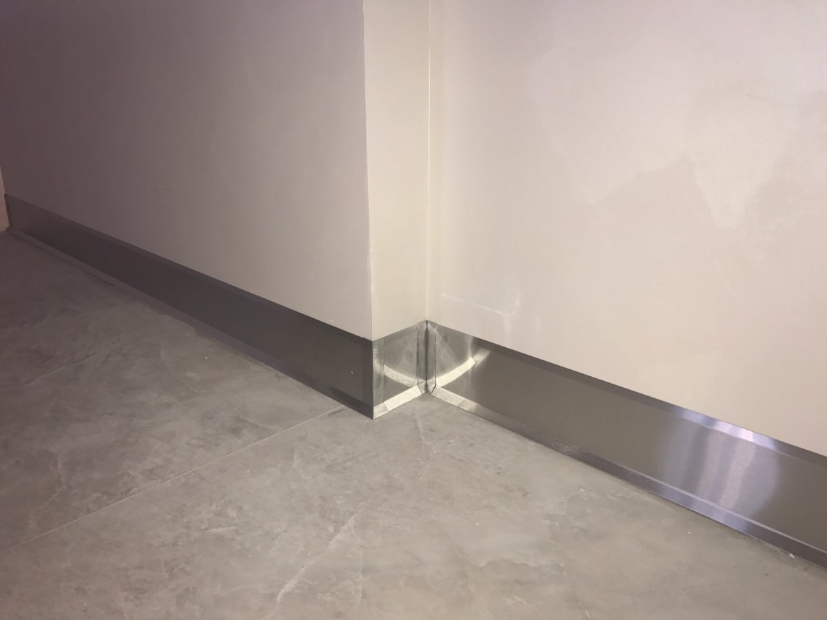 Плинтус из керамогранитной плитки профиль 100мм