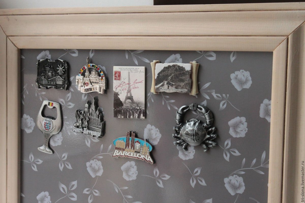 Доска для магнитиков в интерьере