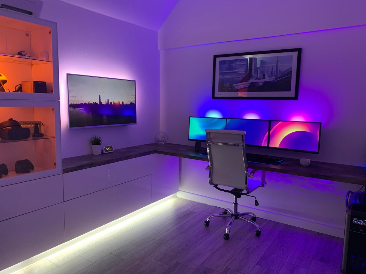 Квадратная геймерская комната