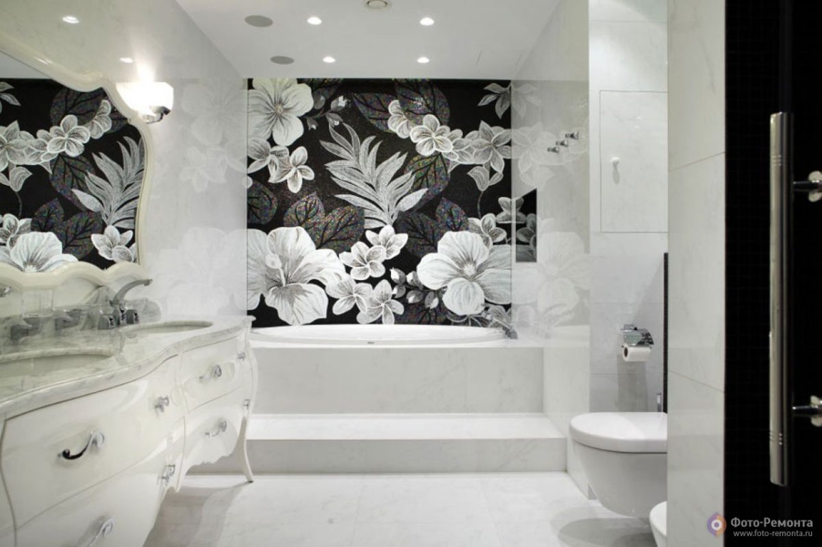 Панно в черно белом цвете