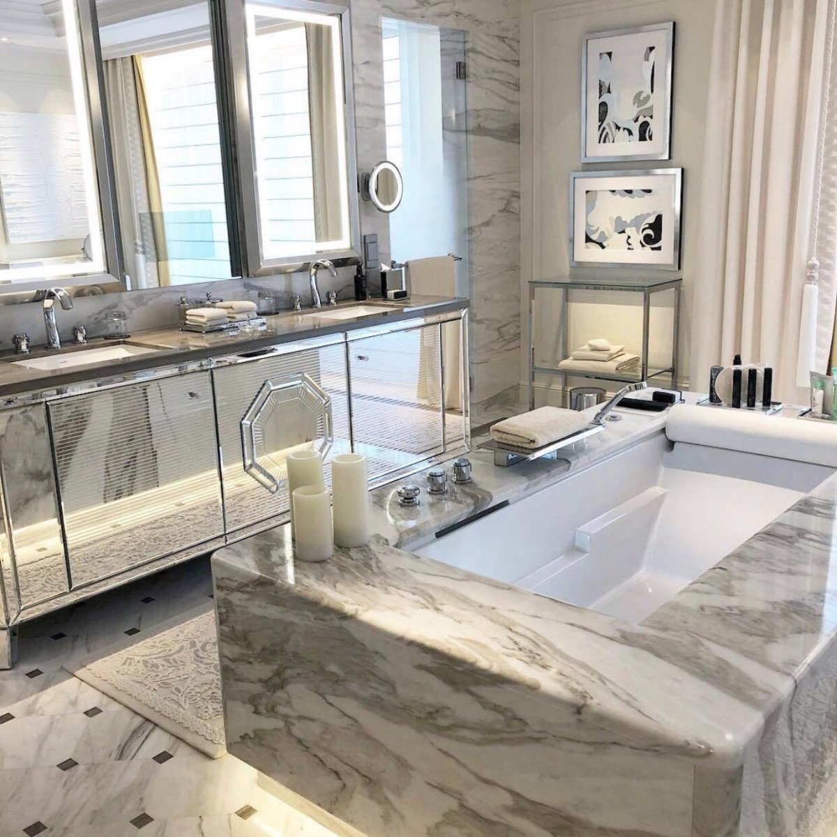 Мраморная ванная