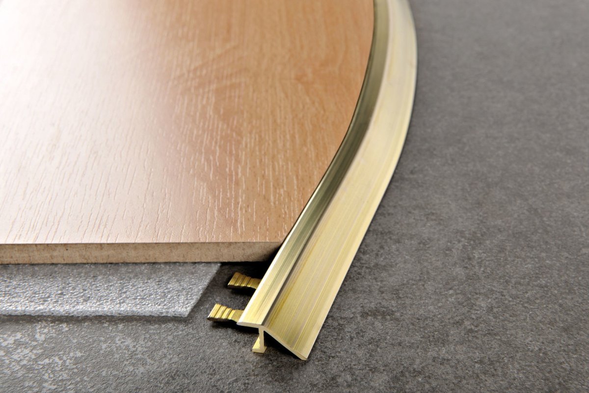 Латунный профиль Прогресс Профилес