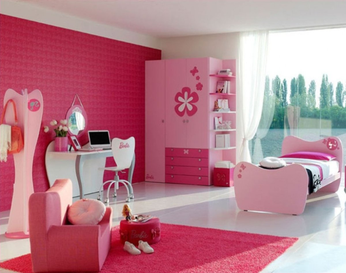 Интерьер в стиле Барби