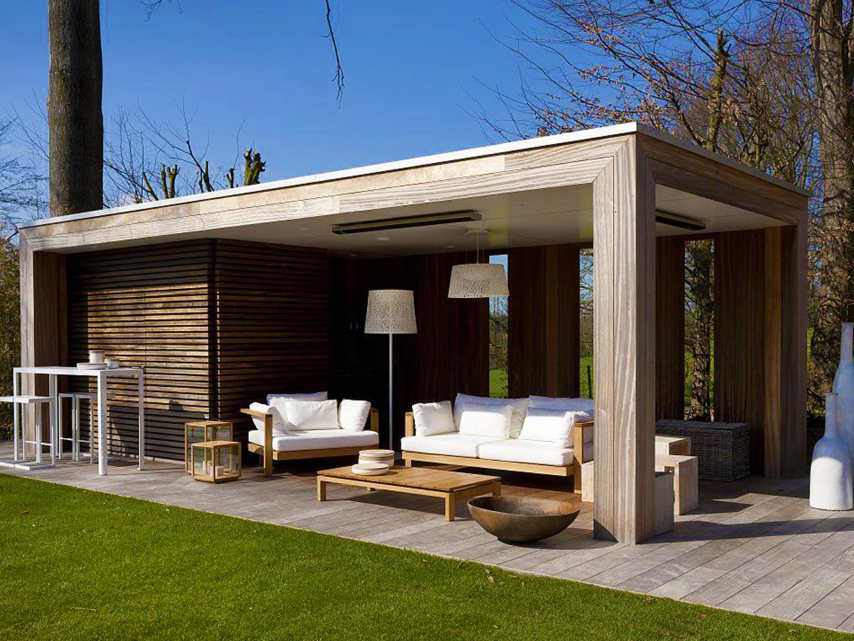 Современная беседка с барбекю