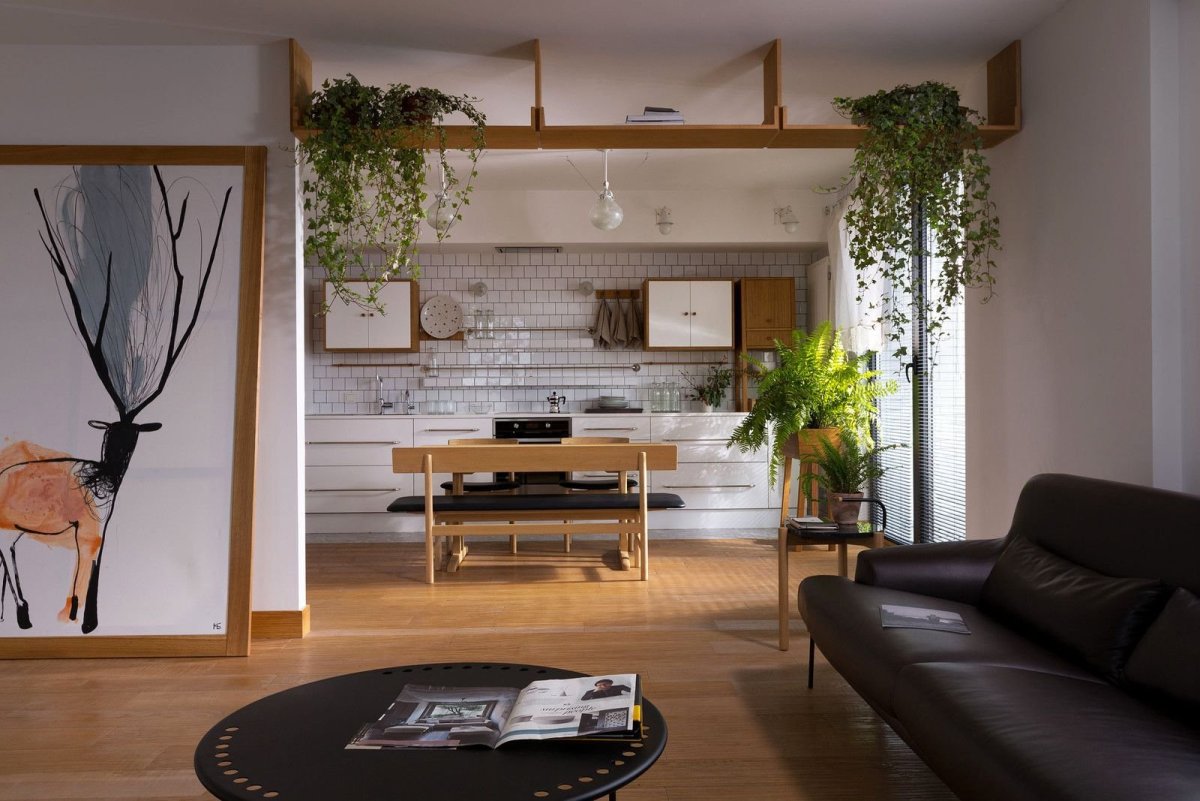 Дерево в современном интерьере квартиры