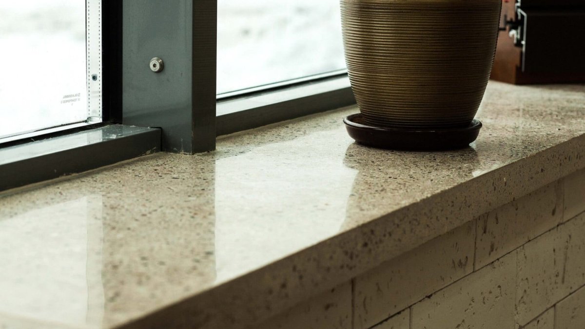 Цементный подоконник