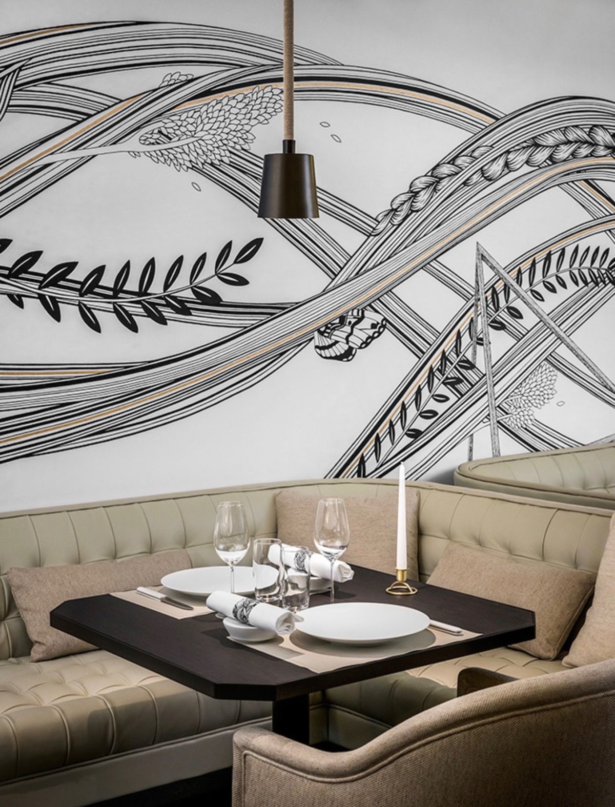 Стилизованная роспись стен