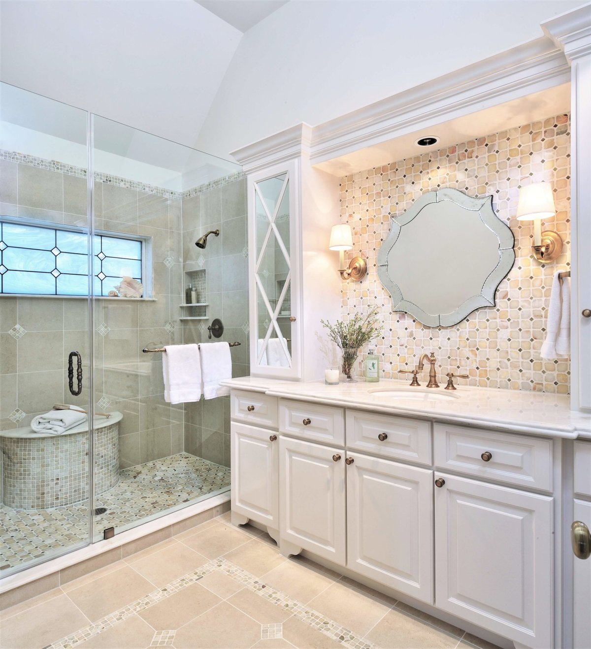 Зеркало для ванной в классическом стиле