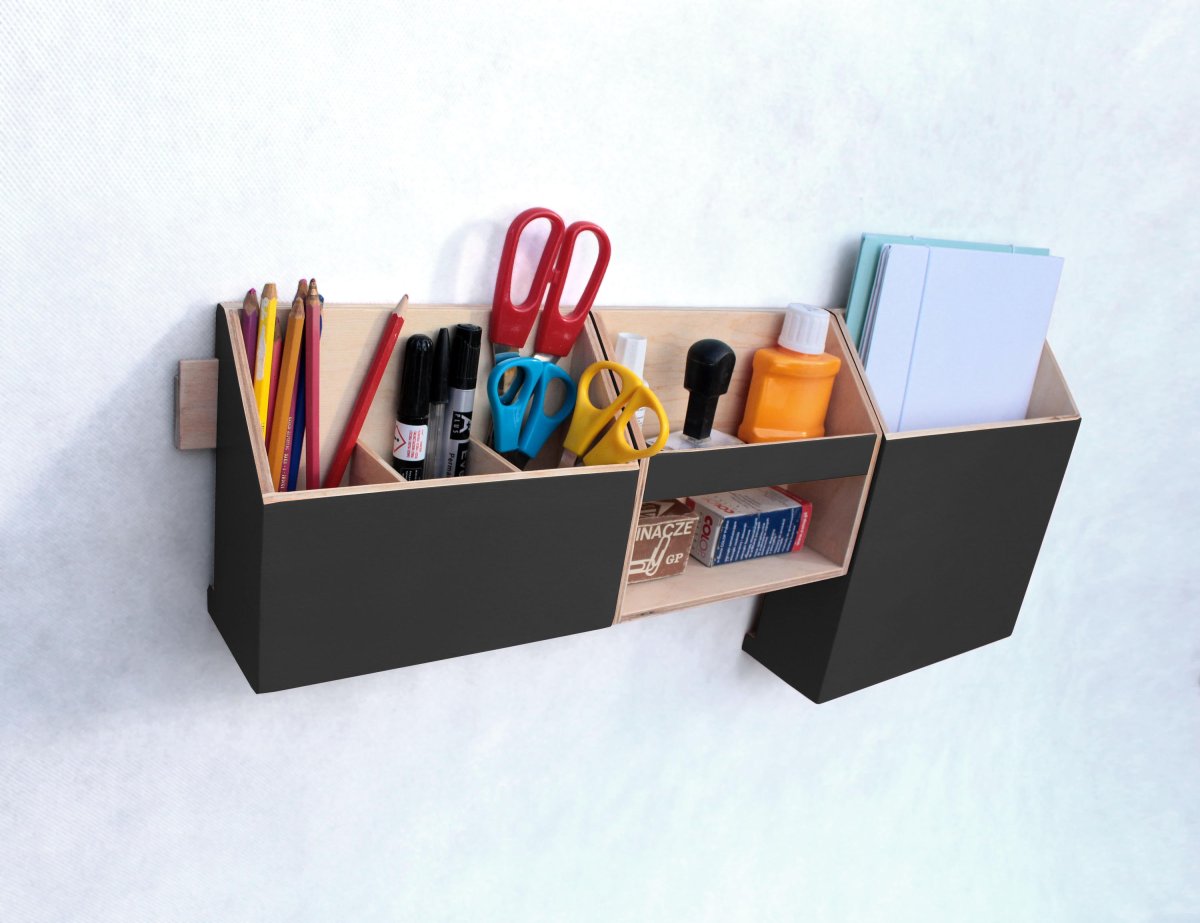 Полка для канцелярских принадлежностей