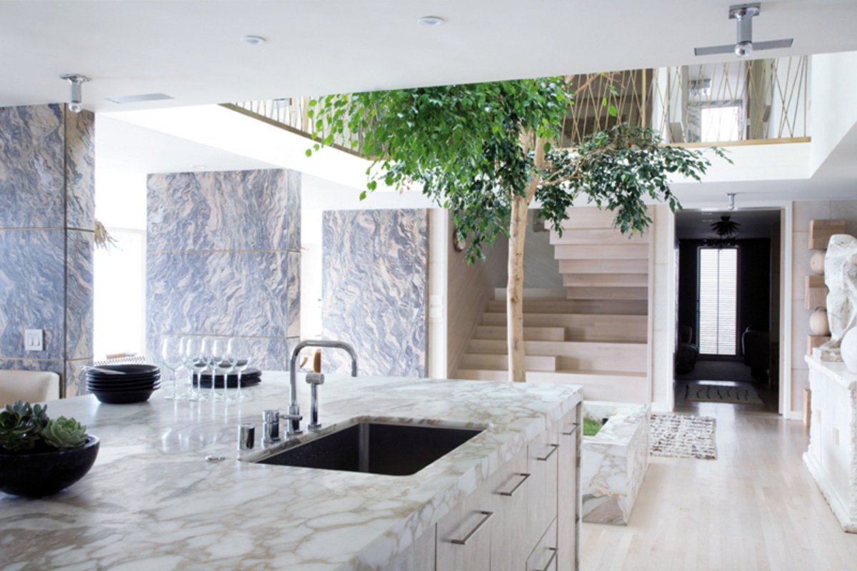 Гибкий мрамор в интерьере кухни