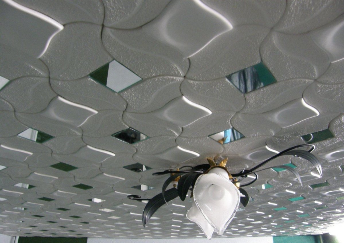 Потолочная плитка из пенополистирола