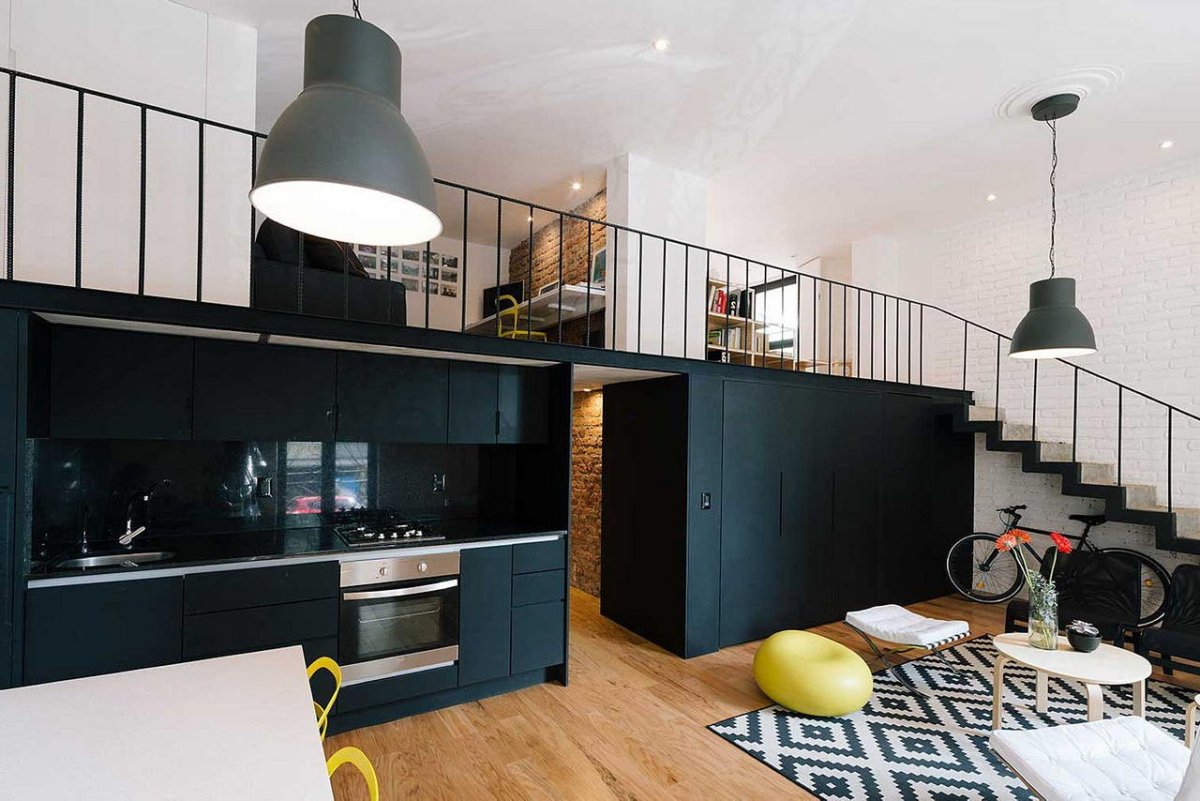 Двухуровневая студия лофт