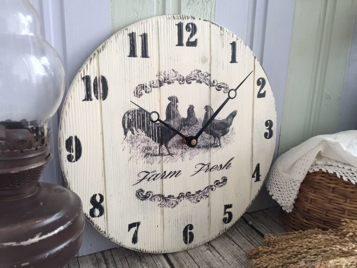Часы в прованском стиле