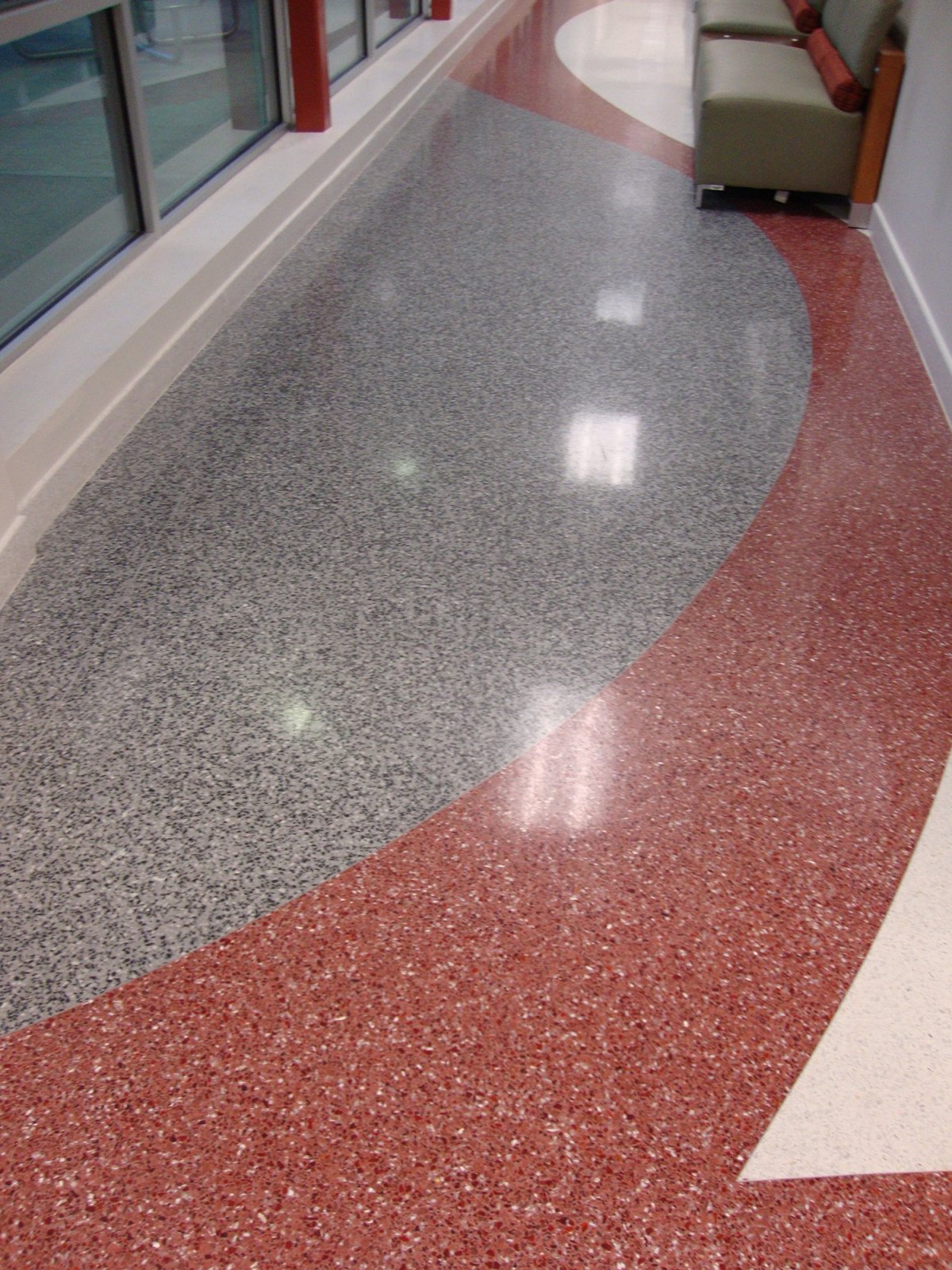 Наливной мозаичный пол терраццо