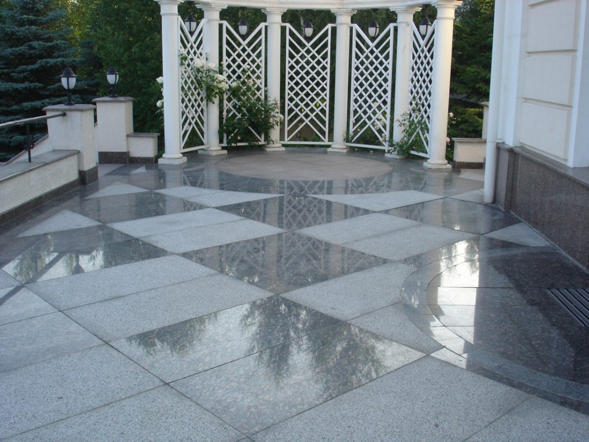 Мраморная плитка для двора