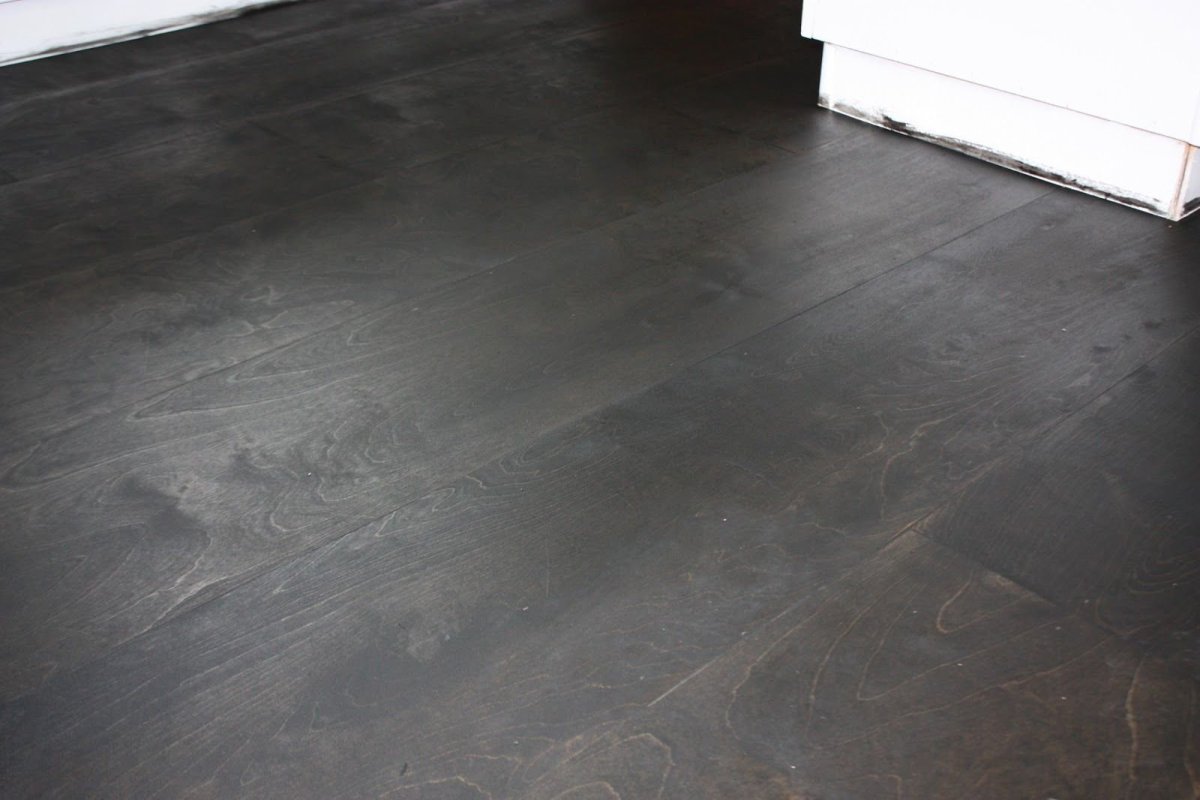 Фанера крашенная черная