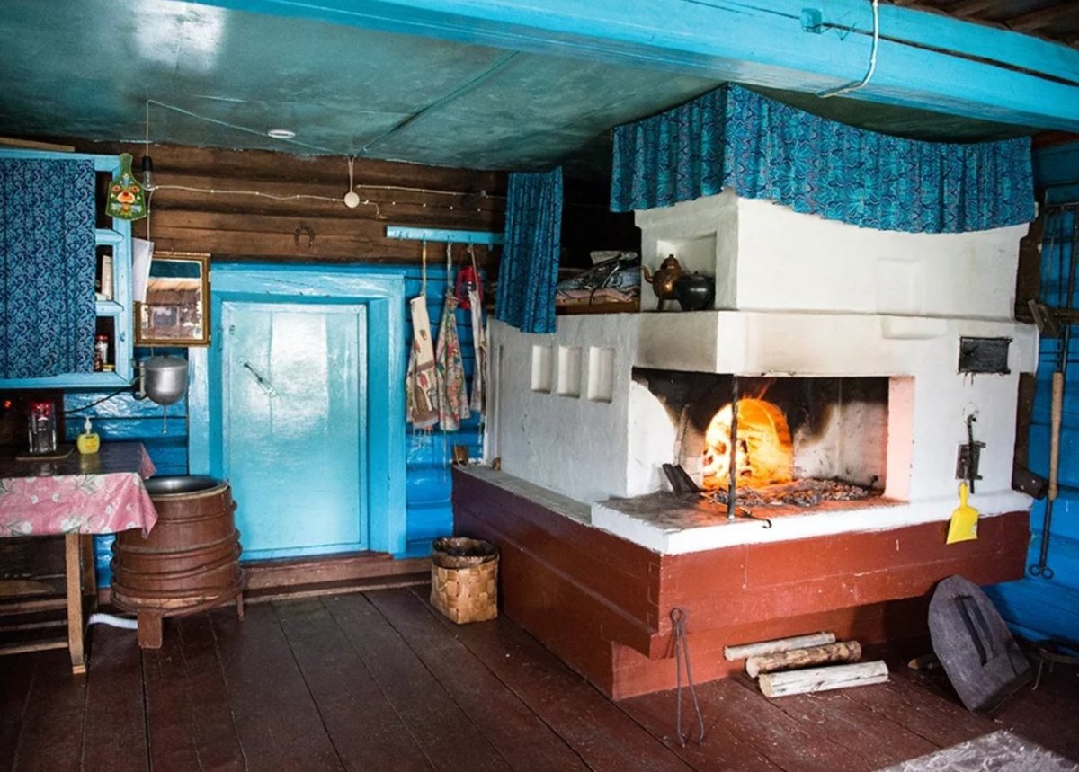 Деревенский домик с печкой