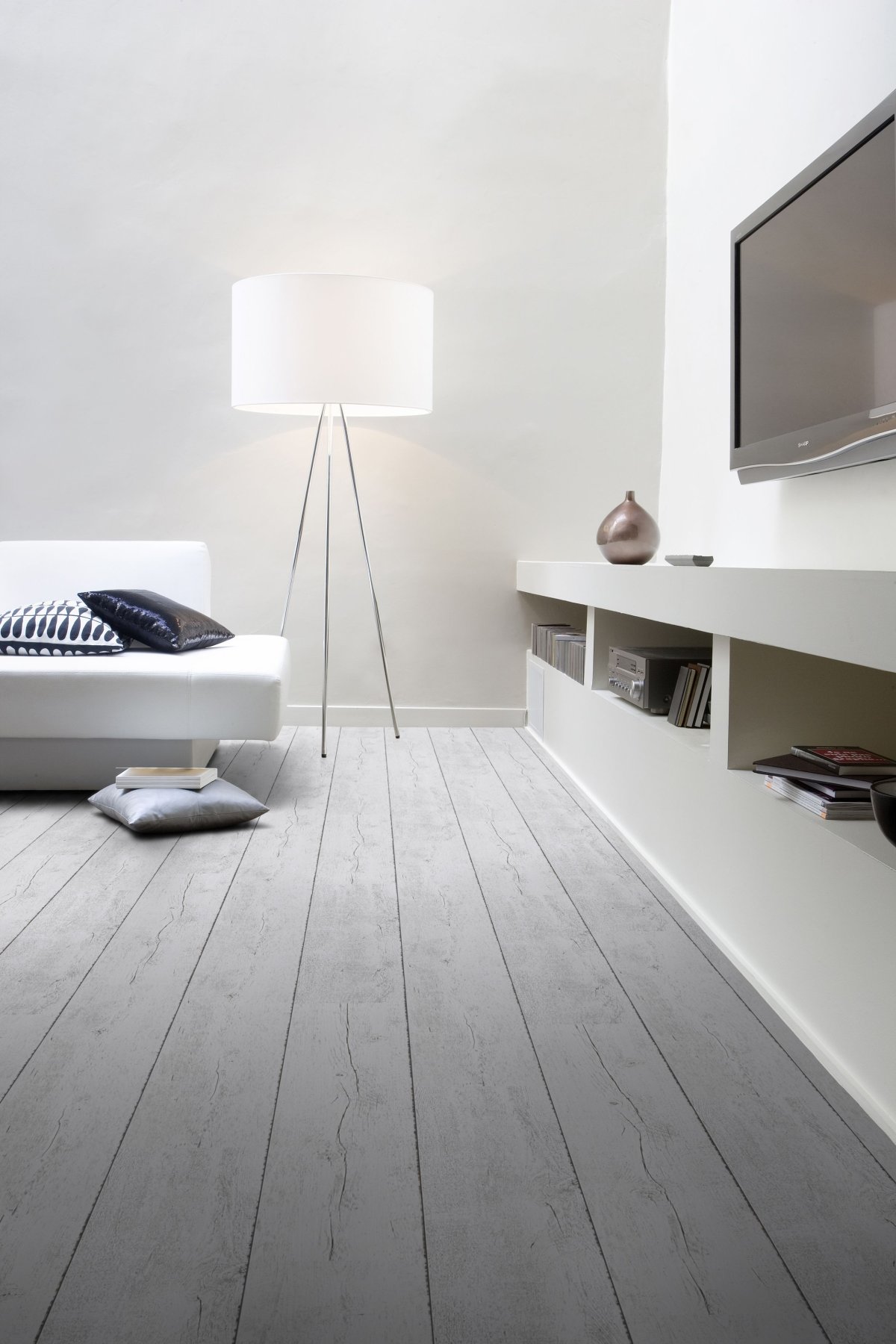 Серый цвет пола