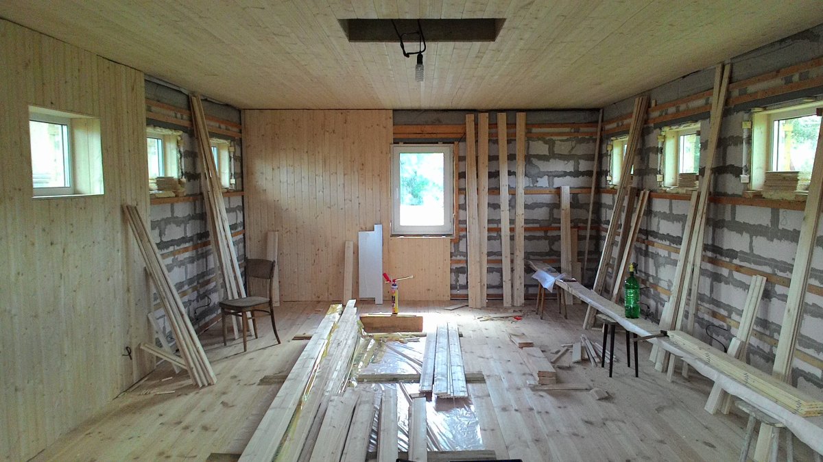 Отделка сарая изнутри