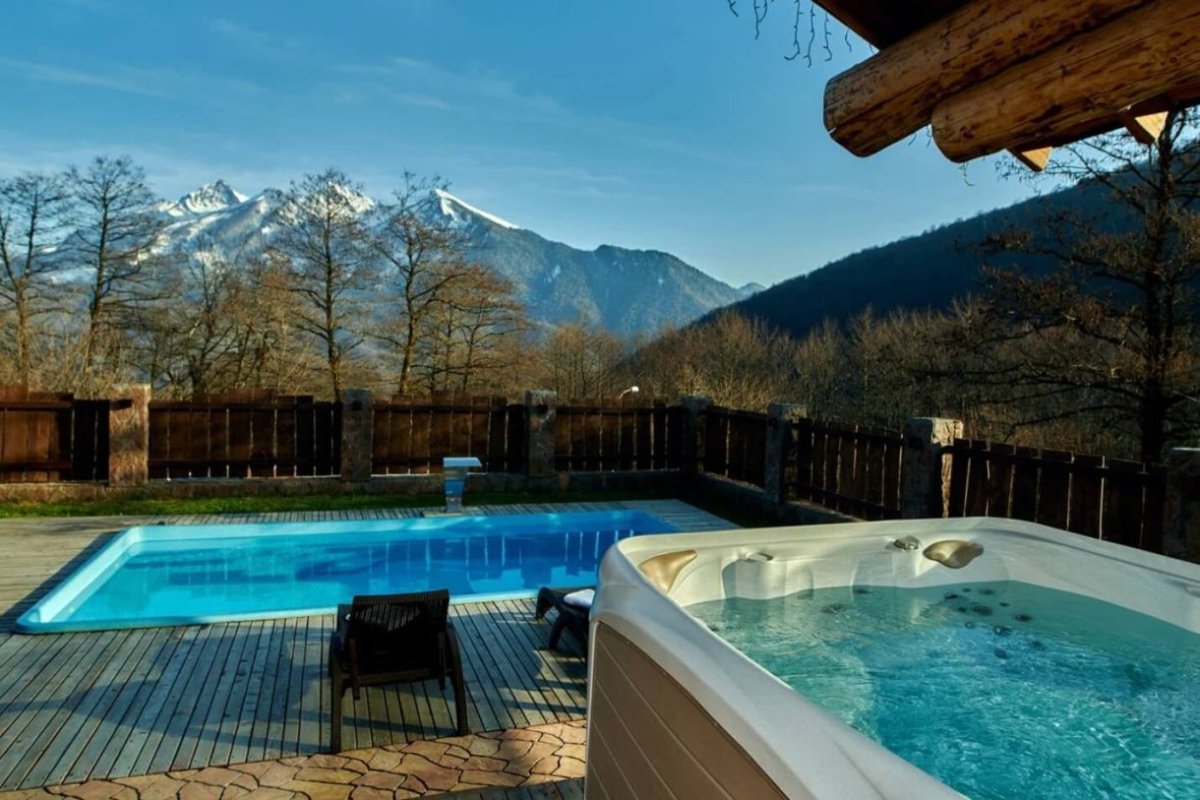 Шале красная Поляна кедр