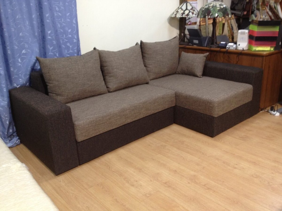 Диван угловой коричневый
