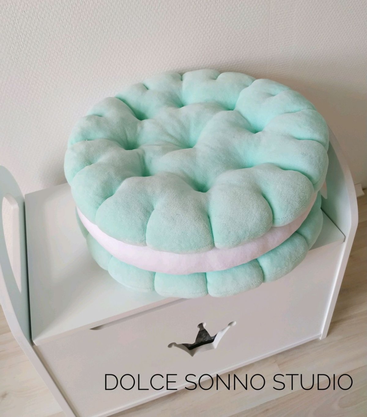 Пуф с подушкой