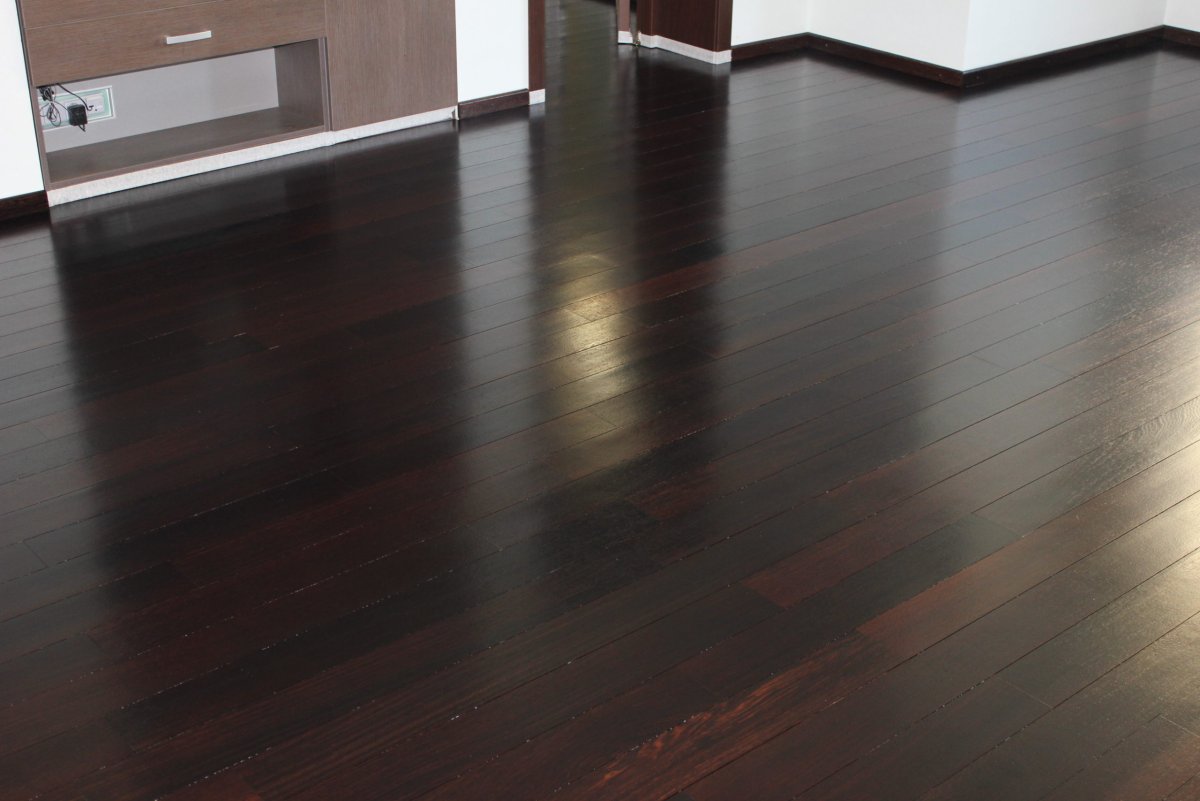 Краски для деревянного пола цвета