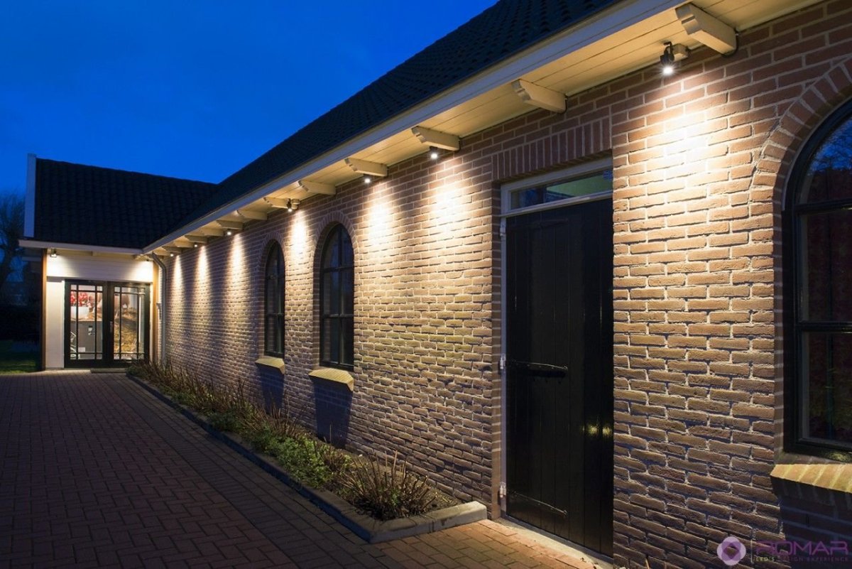 Архитектурная подсветка стен