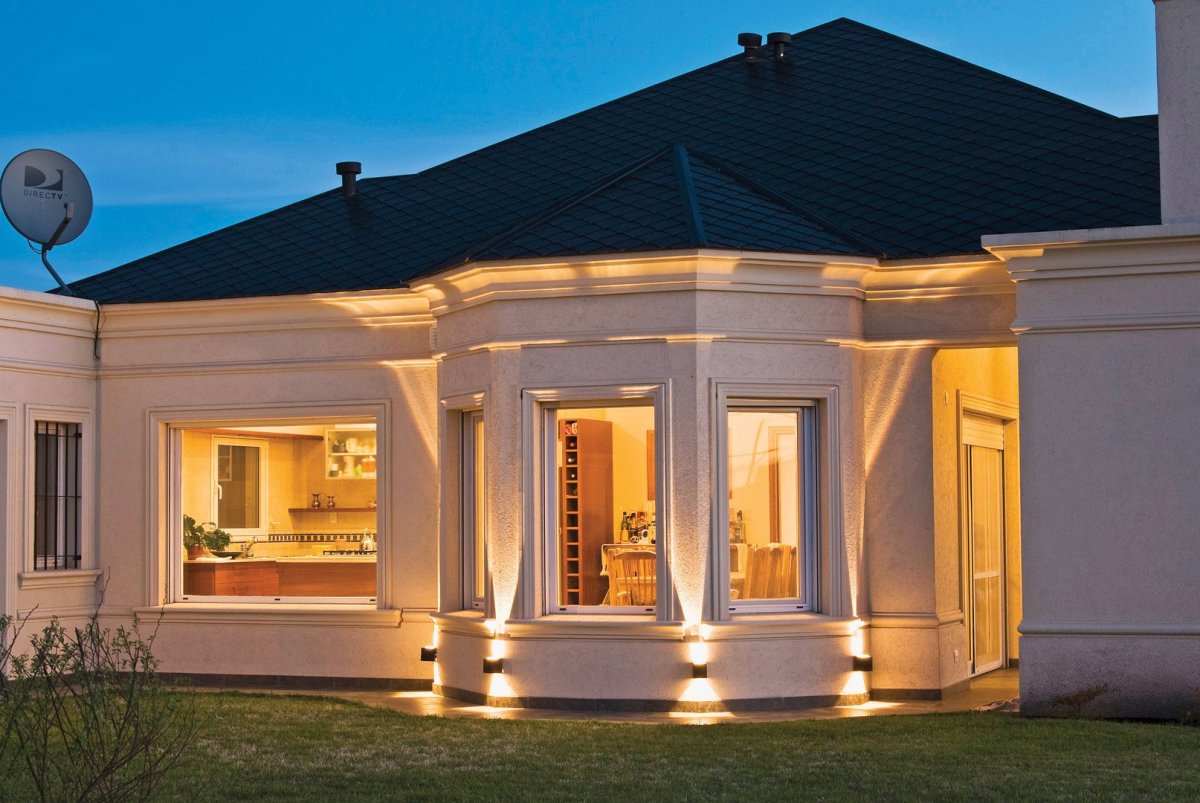 Фасадное освещение эркера