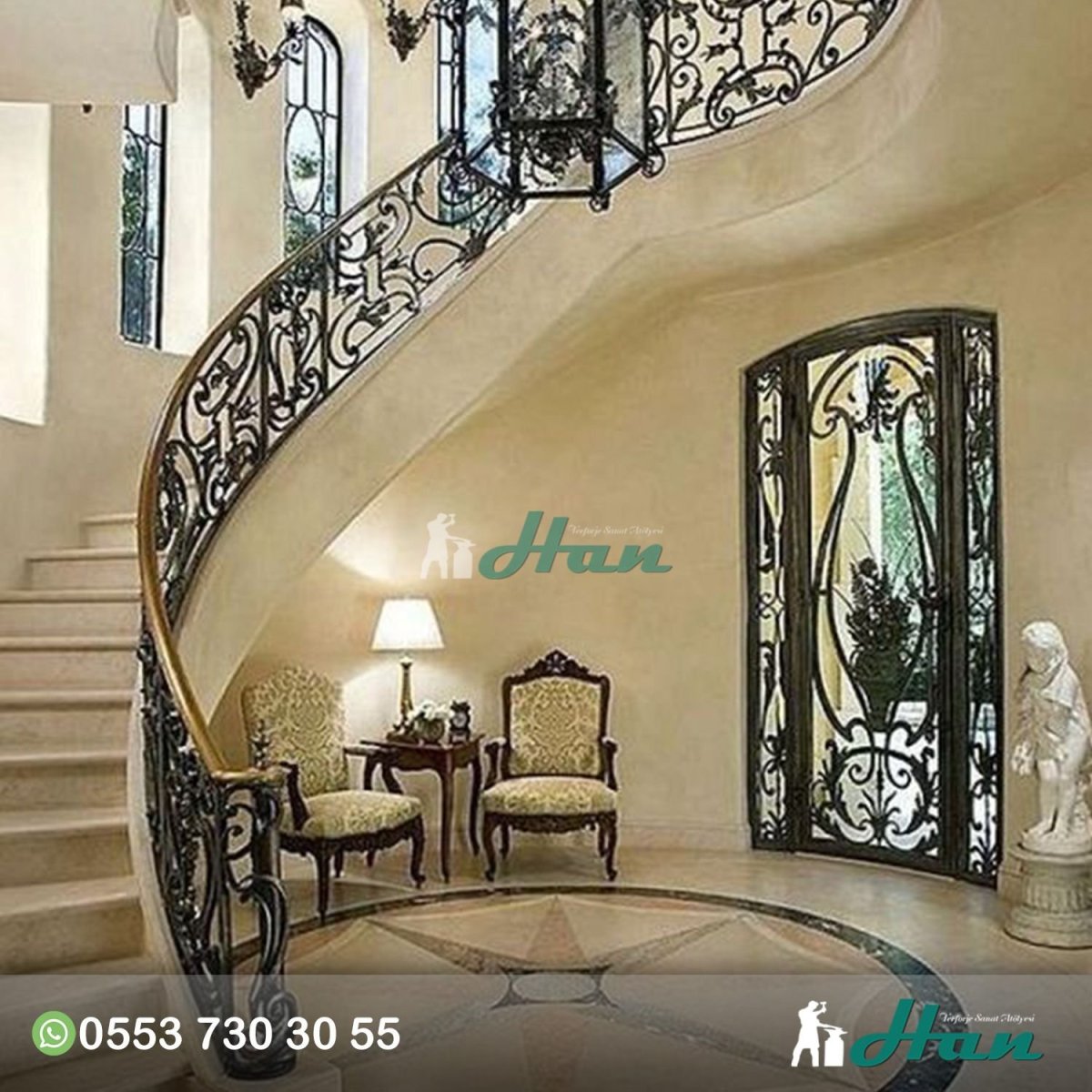 Кованые лестницы в интерьере гостиной