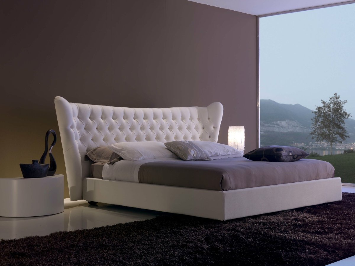 Кровати премиум класса с мягким изголовьем