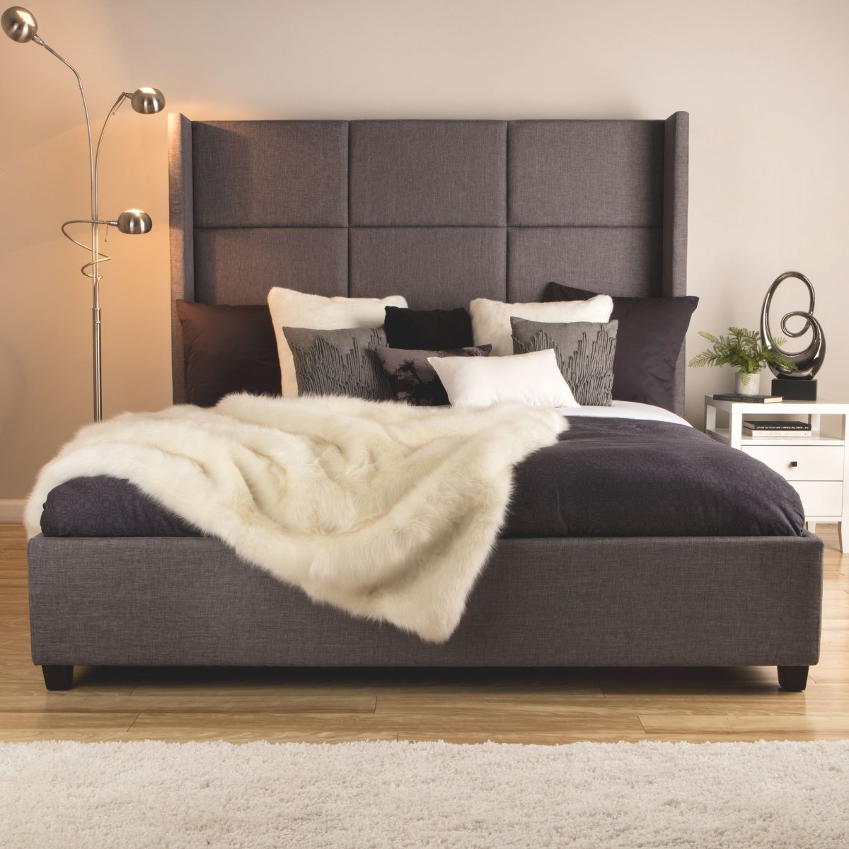 Кровать мягкая двуспальная