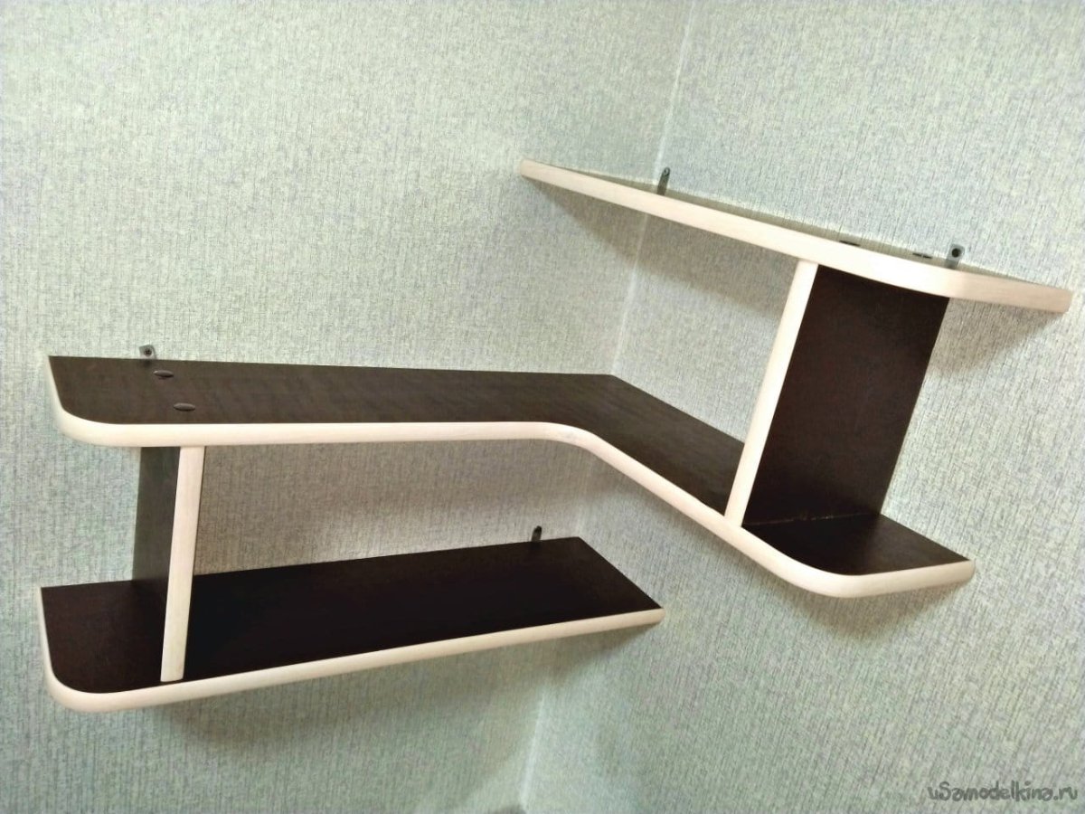 Полочка из ламинированной фанеры