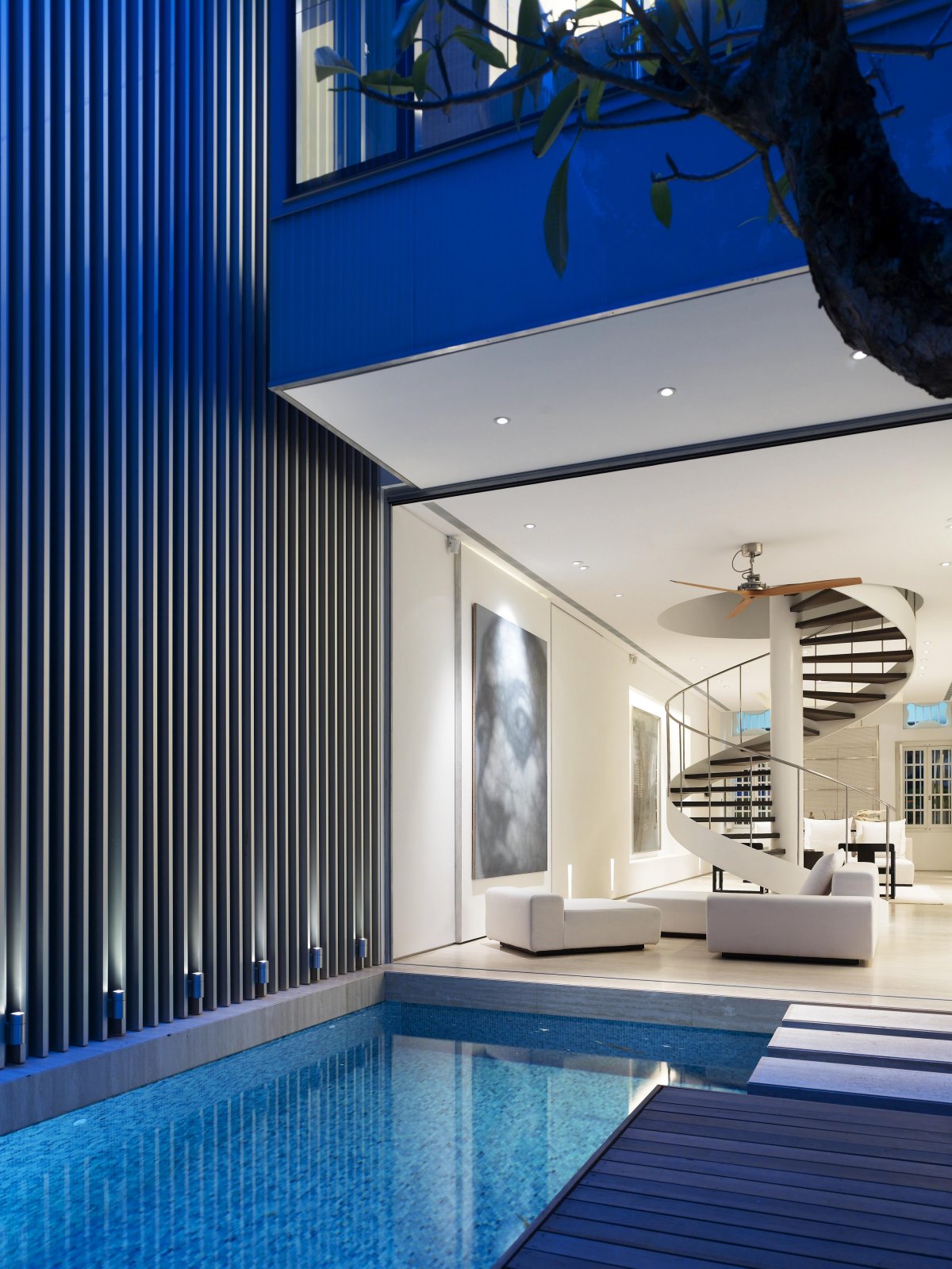 Интерьер бассейна