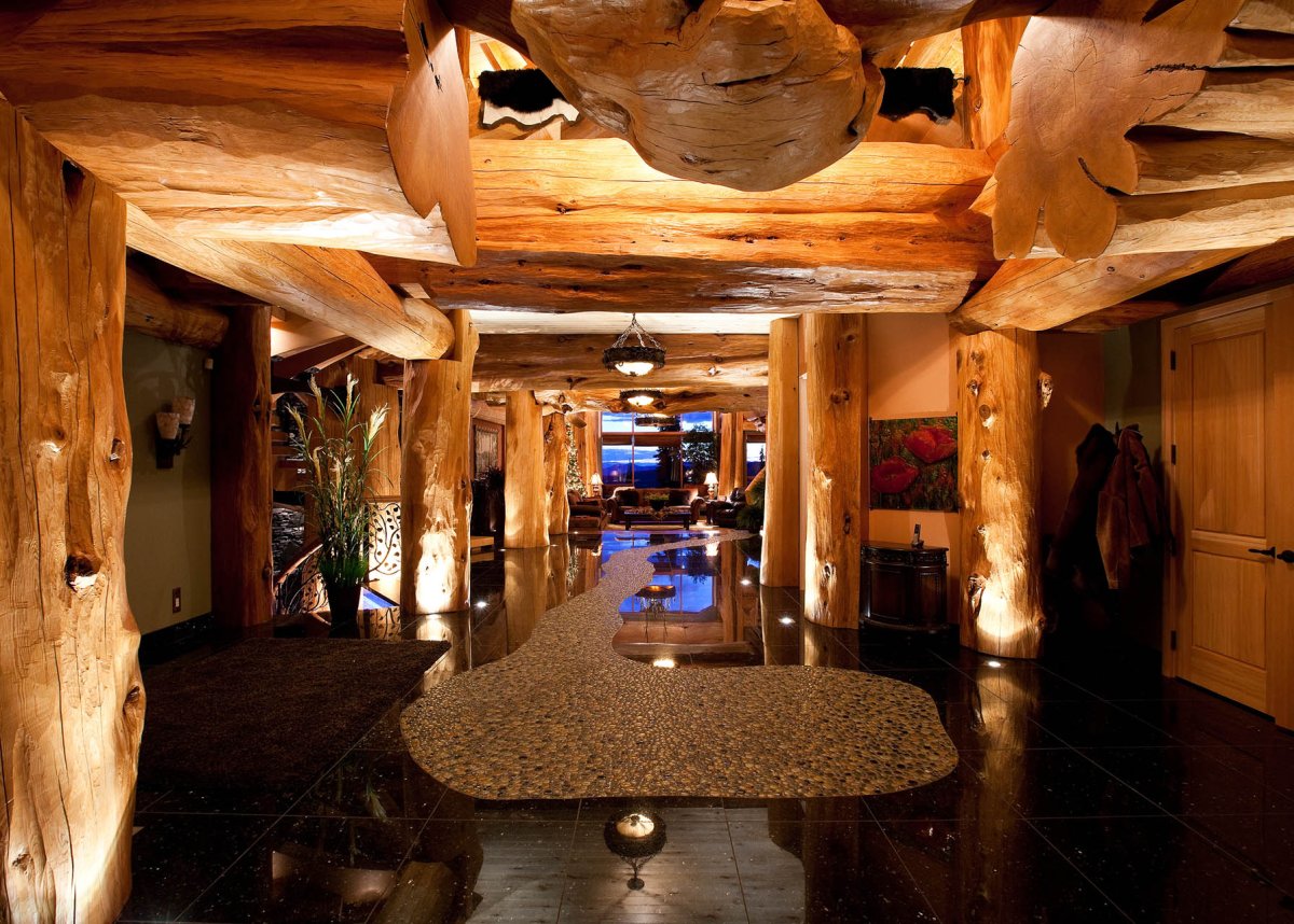 Тимбер Кингс дома из дерева