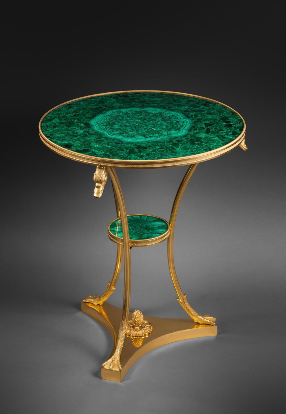 Столешницы кухонные из малахита