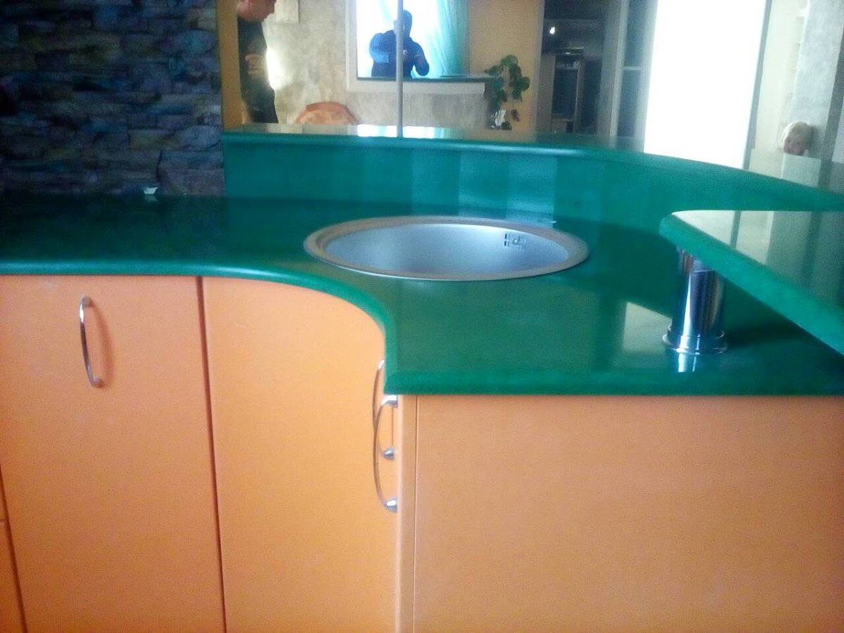 Столешница малахит для кухни