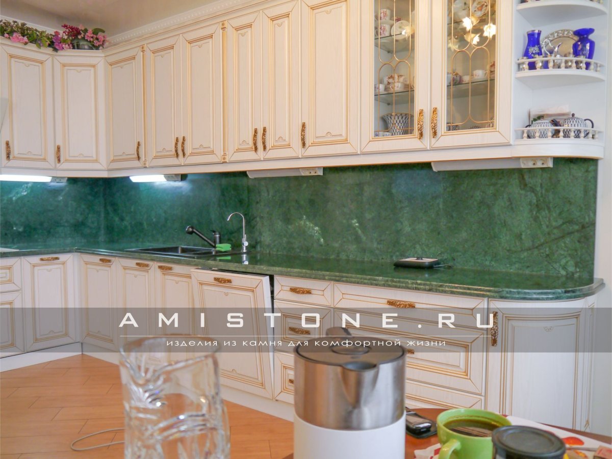 Фартук для кухни зеленый мрамор