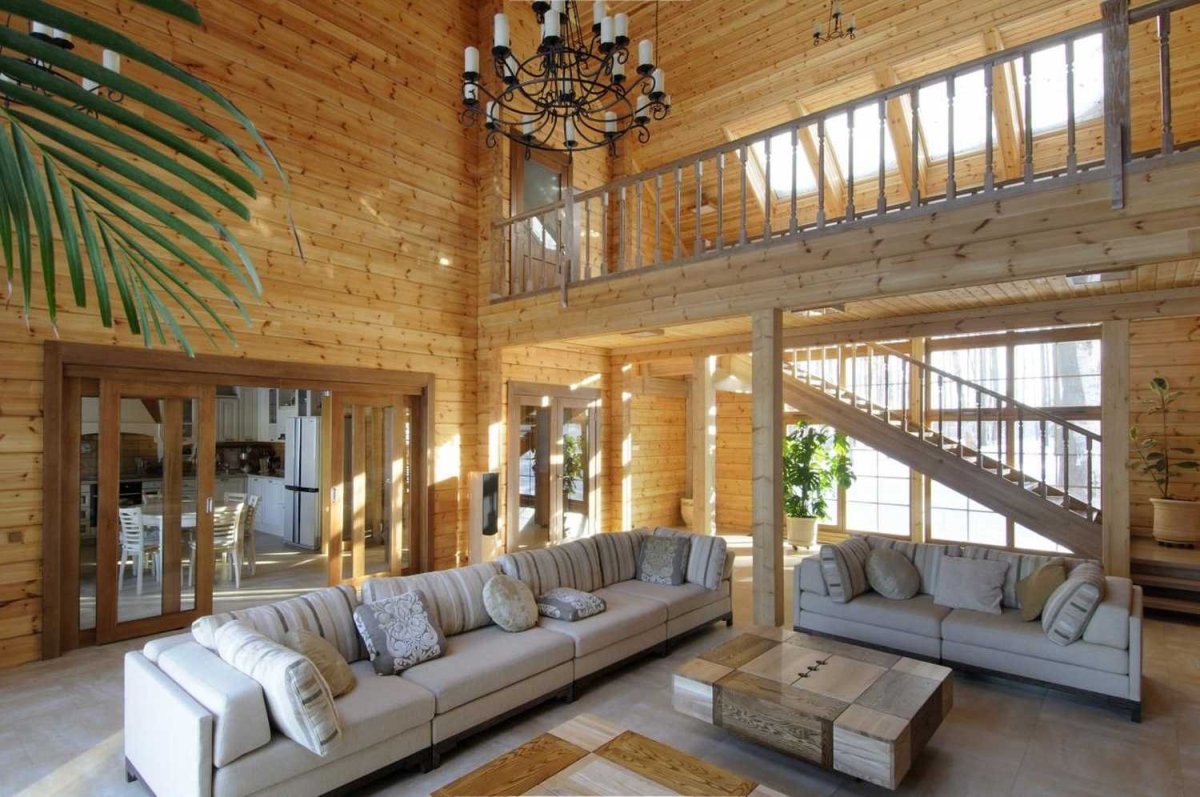 Интерьер дома из лафета